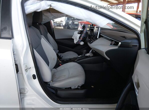 5YFVPMAE4MP169842 2021 TOYOTA COROLLA White Vista interior delantera