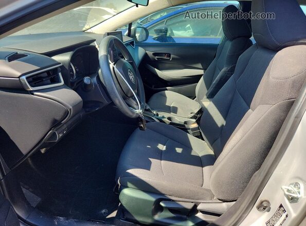 5YFVPMAE6NP385967 2022 TOYOTA COROLLA Silver წინა სალონის ხედი