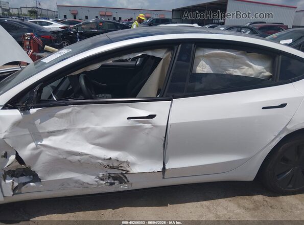 5YJ3E1EA1RF744100 2024 TESLA MODEL 3 Белый Вид спереди