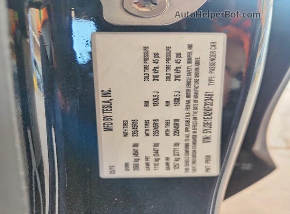 5YJ3E1EA2KF323461 2019 TESLA MODEL Black Engine compartment view