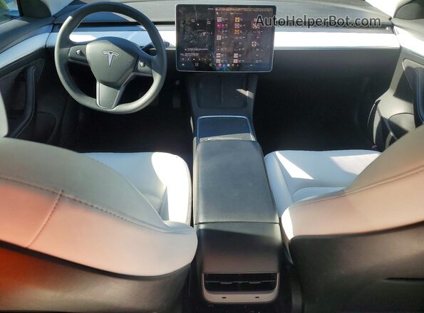5YJ3E1EA2MF063050 2021 TESLA MODEL Черный Вид панели приборов