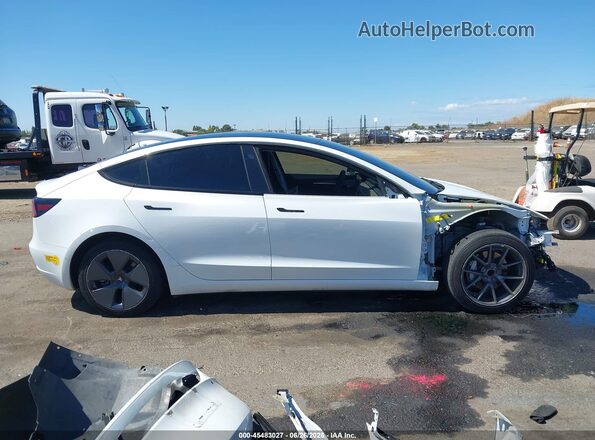 5YJ3E1EA2NF123751 2022 TESLA MODEL 3 Белый Вид задней части салона