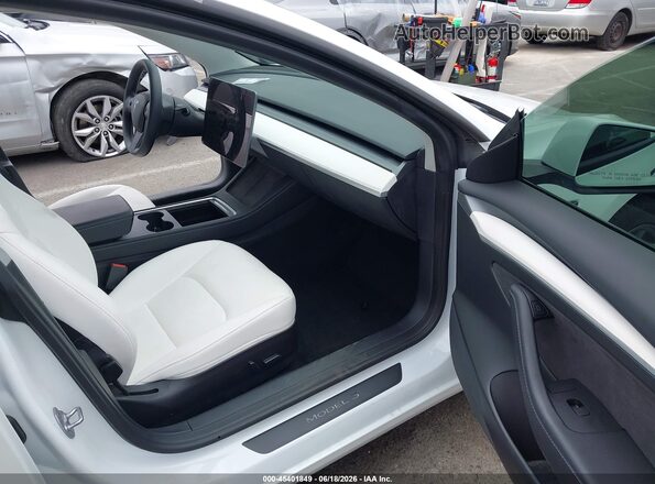 5YJ3E1EA2NF357954 2022 TESLA MODEL 3 White წინა სალონის ხედი