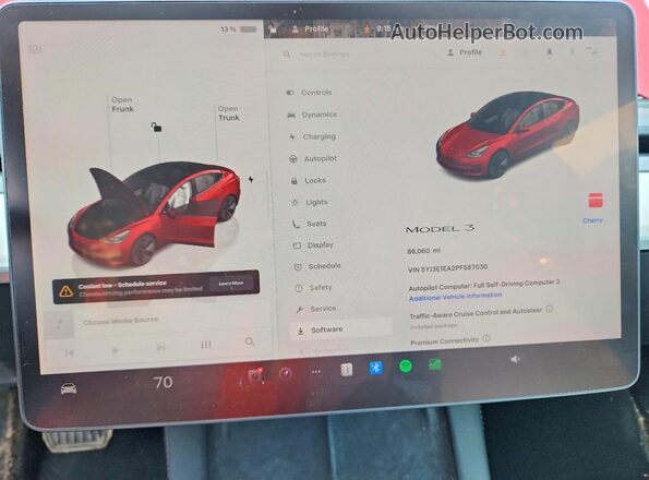 5YJ3E1EA2PF587030 2023 TESLA MODEL Red ხელსაწყოთა პანელის ხედი