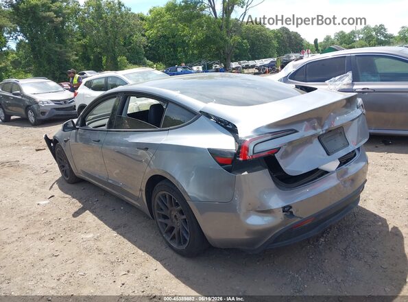 5YJ3E1EA2RF858056 2024 TESLA MODEL 3 Черный Вид задней части салона