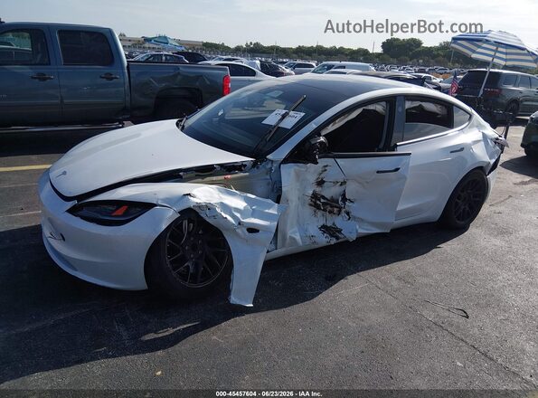 5YJ3E1EA3RF727542 2024 TESLA MODEL 3 Белый Вид спереди