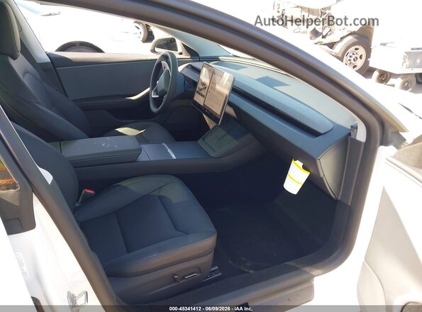 5YJ3E1EA3TF192512 2026 TESLA MODEL 3 White Front interior view