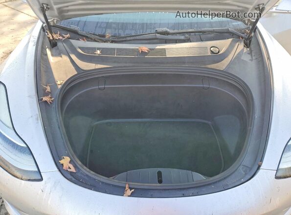 5YJ3E1EA4JF014251 2018 TESLA MODEL Silver 