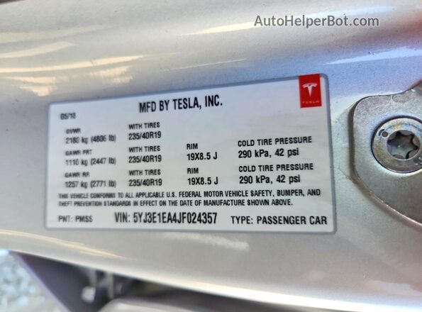 5YJ3E1EA4JF024357 2018 TESLA MODEL Silver 