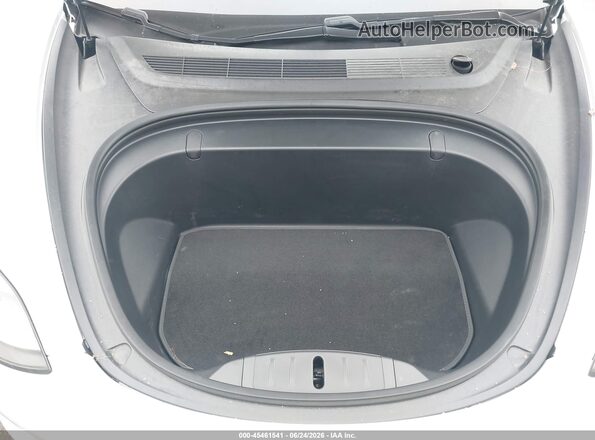 5YJ3E1EA4JF062560 2018 TESLA MODEL 3 White Հետևի տեսք