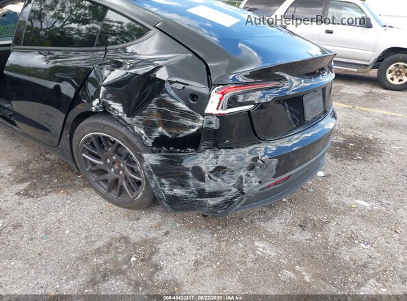 5YJ3E1EA4RF863890 2024 TESLA MODEL 3 Black Вид спереду