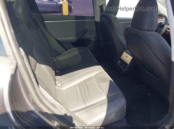 5YJ3E1EA4SF904685 2025 TESLA MODEL 3 Серый Вид наклейки с VIN-кодом