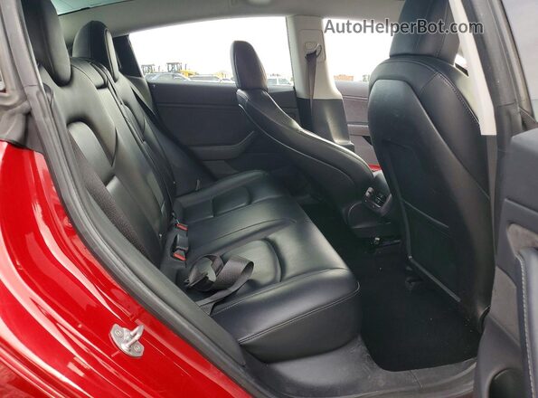 5YJ3E1EA5JF024416 2018 TESLA MODEL Красный Вид задних сидений