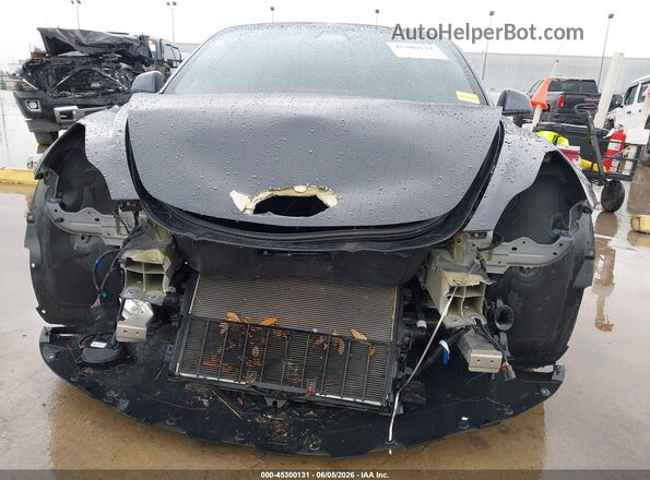 5YJ3E1EA7PF396901 2023 TESLA MODEL 3 Gray Вид спереду