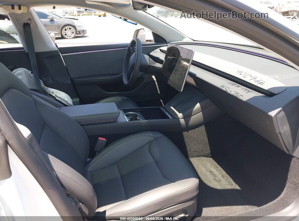 5YJ3E1EA7RF786206 2024 TESLA MODEL 3 White Front interior view
