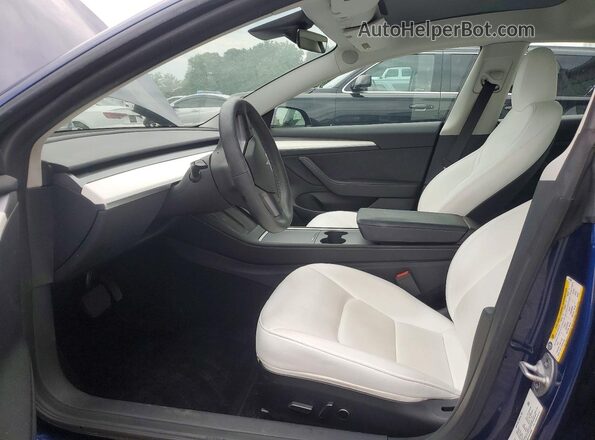 5YJ3E1EA8PF614909 2023 TESLA MODEL Blue Widok wnętrza z przodu