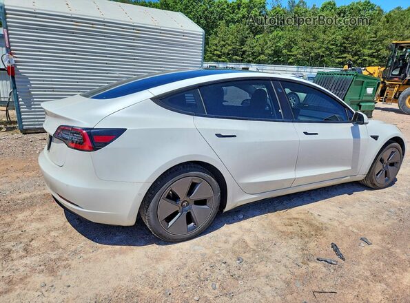 5YJ3E1EAXMF919968 2021 TESLA MODEL White Trasero derecho