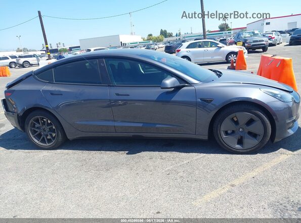 5YJ3E1EAXPF496412 2023 TESLA MODEL 3 Gray Widok wnętrza z tyłu