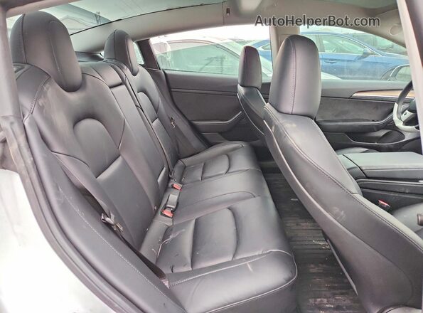 5YJ3E1EAXPF623353 2023 TESLA MODEL Белый Вид задних сидений