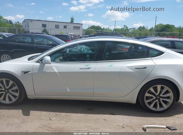 5YJ3E1EB0JF134170 2018 TESLA MODEL 3 White Widok wnętrza 360 stopni