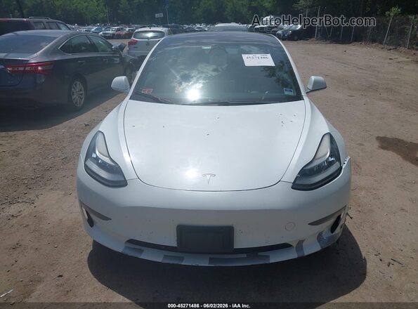 5YJ3E1EB0JF134170 2018 TESLA MODEL 3 White Widok zestawu wskaźników