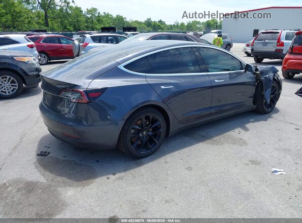 5YJ3E1EB0JF185295 2018 TESLA MODEL 3 Gray 