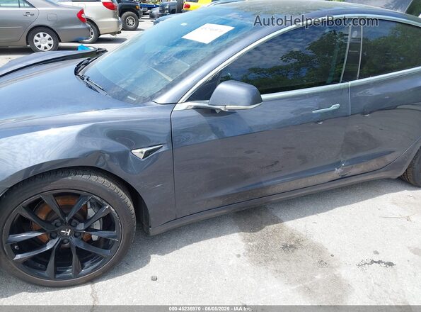 5YJ3E1EB0JF185295 2018 TESLA MODEL 3 Gray 