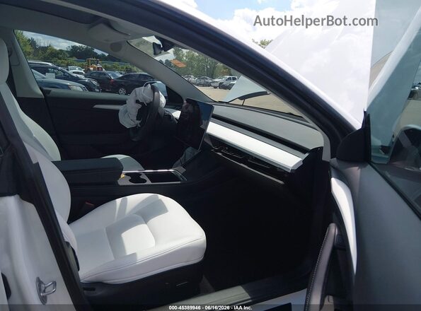 5YJ3E1EB0NF155350 2022 TESLA MODEL 3 White Вид салону спереду