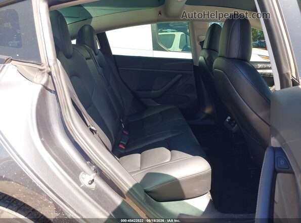 5YJ3E1EB0NF170883 2022 TESLA MODEL 3 Gray Вид наклейки з VIN-кодом