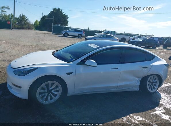 5YJ3E1EB0NF367326 2022 TESLA MODEL 3 White Սալոնի հետևի տեսք