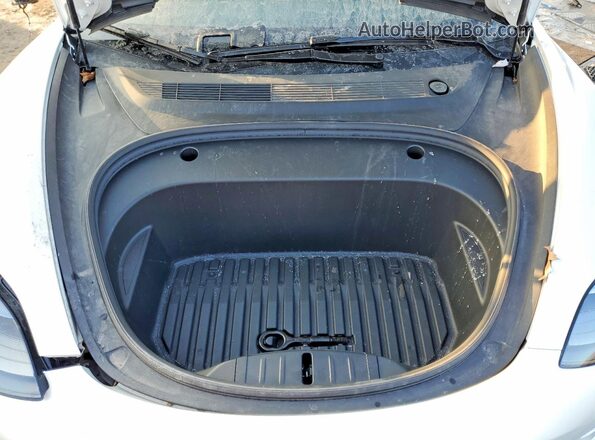 5YJ3E1EB0PF637304 2023 TESLA MODEL White 