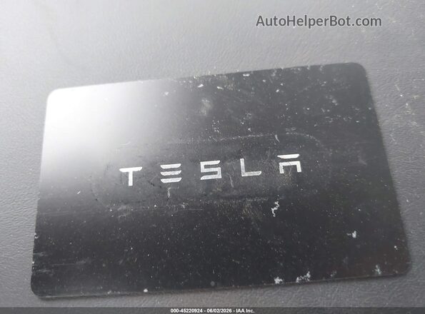 5YJ3E1EB0SF935506 2025 TESLA MODEL 3 Black Առջևի վահանակի տեսք
