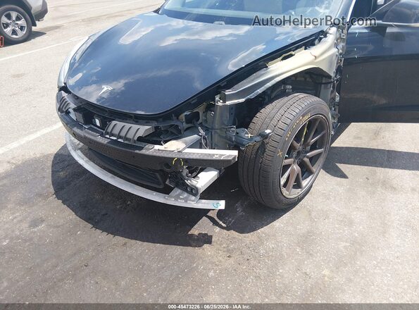 5YJ3E1EB1JF095007 2018 TESLA MODEL 3 Черный Вид спереди