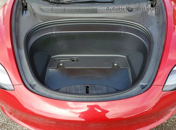 5YJ3E1EB1JF126997 2018 TESLA MODEL Red 