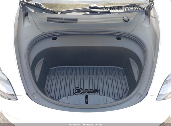5YJ3E1EB1MF044076 2021 TESLA MODEL 3 White Հետևի տեսք