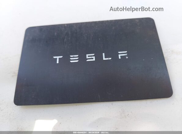 5YJ3E1EB1MF938918 2021 TESLA MODEL 3 White Առջևի վահանակի տեսք
