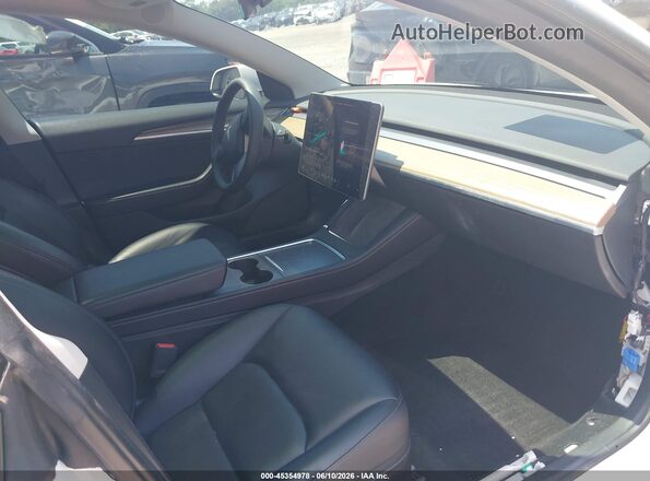 5YJ3E1EB1NF241556 2022 TESLA MODEL 3 Белый Вид салона спереди