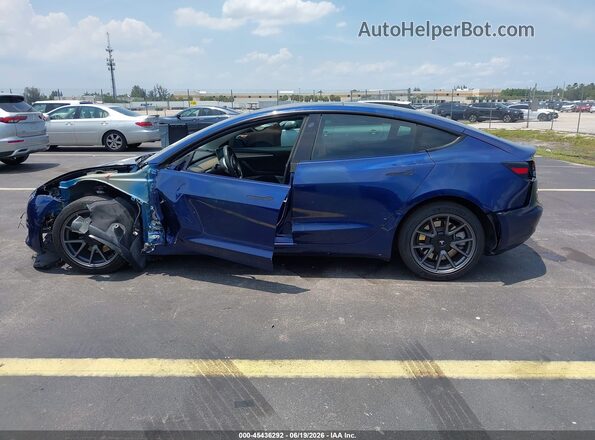 5YJ3E1EB1NF260852 2022 TESLA MODEL 3 Blue Vista interior trasera