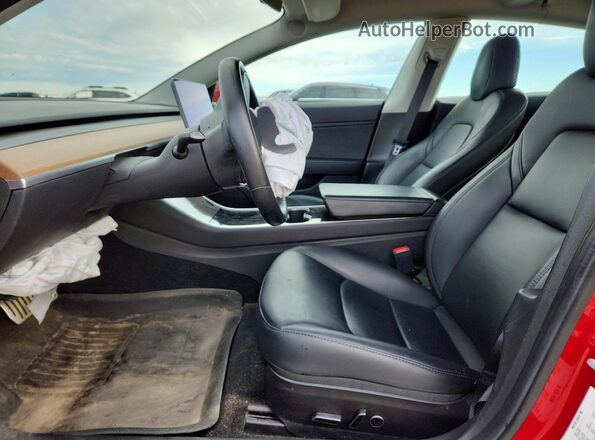 5YJ3E1EB2KF392983 2019 TESLA MODEL Red Vista interior delantera