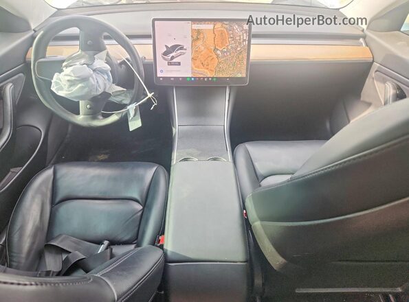 5YJ3E1EB2LF665339 2020 TESLA MODEL White Dashboard view