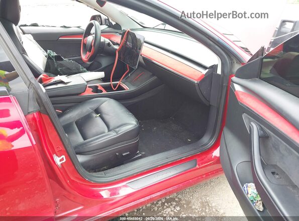 5YJ3E1EB2NF192352 2022 TESLA MODEL 3 Red Вид салону спереду