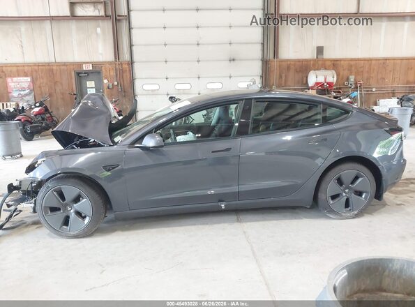 5YJ3E1EB2NF246023 2022 TESLA MODEL 3 Серый Вид задней части салона