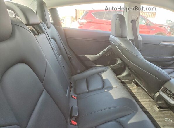 5YJ3E1EB2PF392991 2023 TESLA MODEL Серый Вид задних сидений