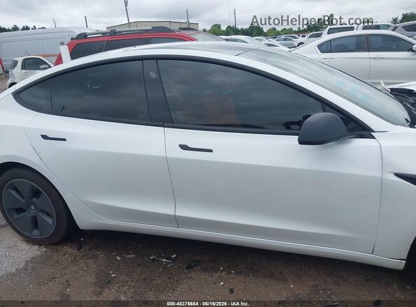 5YJ3E1EB2PF609911 2023 TESLA MODEL 3 White ხელსაწყოთა პანელის ხედი