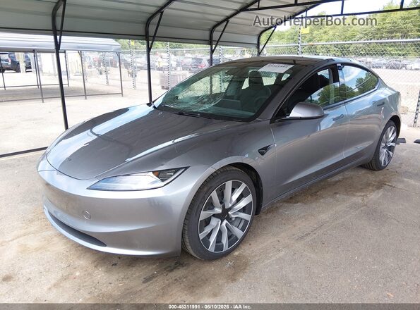 5YJ3E1EB2TF176648 2026 TESLA MODEL 3 Серый Передняя левая четверть