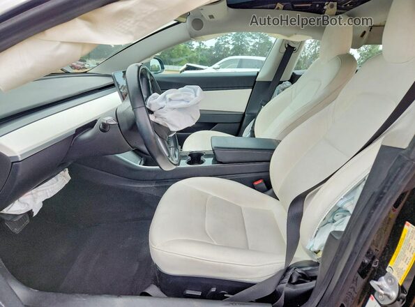 5YJ3E1EB3JF135054 2018 TESLA MODEL Black Вид салону спереду