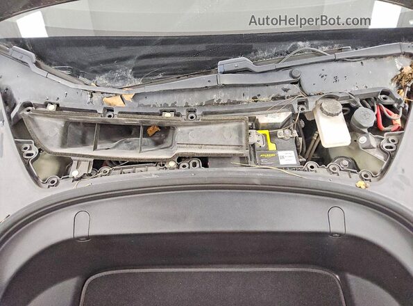 5YJ3E1EB3JF185257 2018 TESLA MODEL Silver უკანა სალონის ხედი