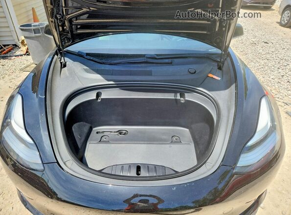5YJ3E1EB3LF639025 2020 TESLA MODEL Черный Вид задней части салона