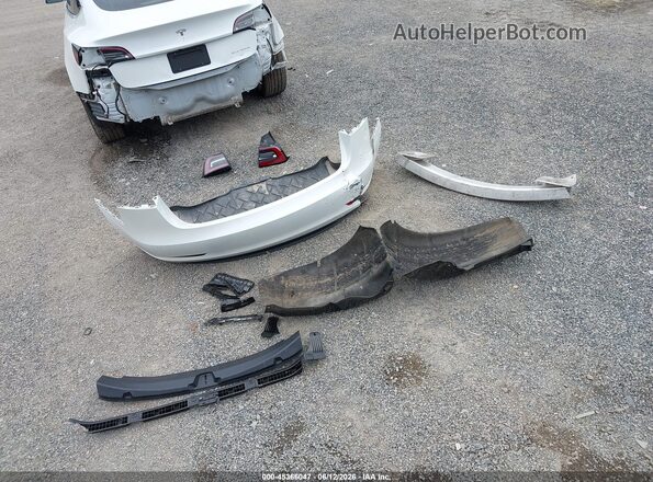 5YJ3E1EB3LF703757 2020 TESLA MODEL 3 White Vista del cuadro de instrumentos