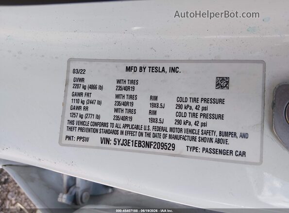 5YJ3E1EB3NF209529 2022 TESLA MODEL 3 White Engine compartment view